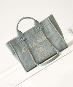 Chanel Beach bags Original