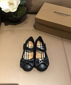 Burberry girl shoes Ts