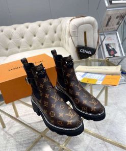 LV woman's boots