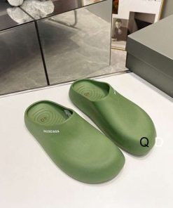 Balenciaga slippers Men Ts