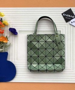 Issey Miyake Handbag 1:18.5XX6cm 0409 YT 6colour