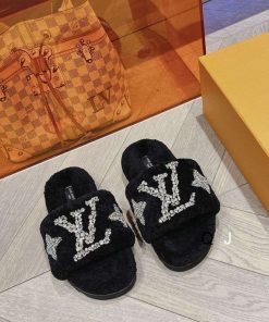 LV Fur Saddles Ts