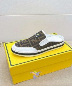 Fendi Men Slipper Ts