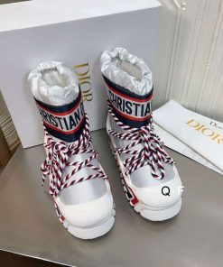 Dior snow boot Ts