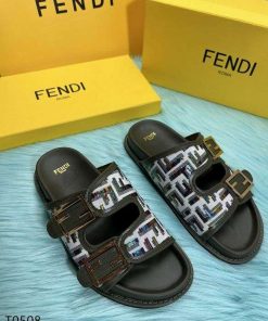 Fendi slippers