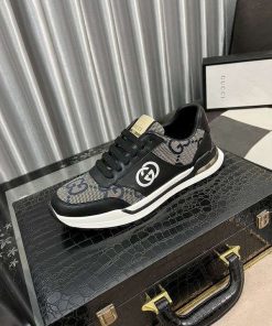 Gucci Low Top Sneakers