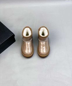 UGG Kid shoes -Ts