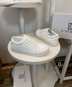 Givenchy Kid shoes -Ts